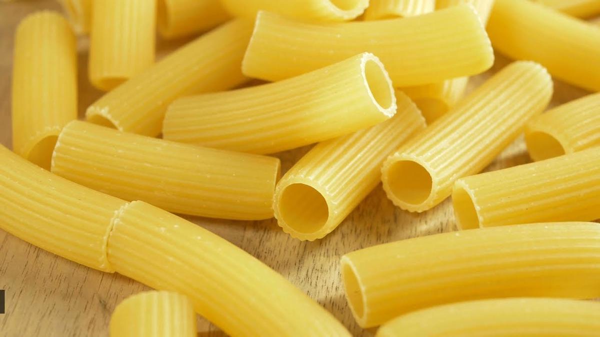 'Video thumbnail for Easy Way To Make One-Bowl Microwave Macaroni and Cheese!'