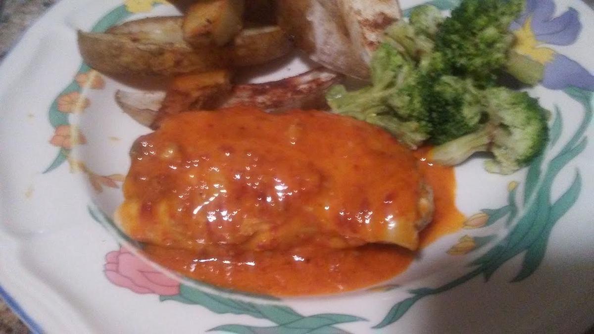 'Video thumbnail for Chicken with Red Pepper Sauce'