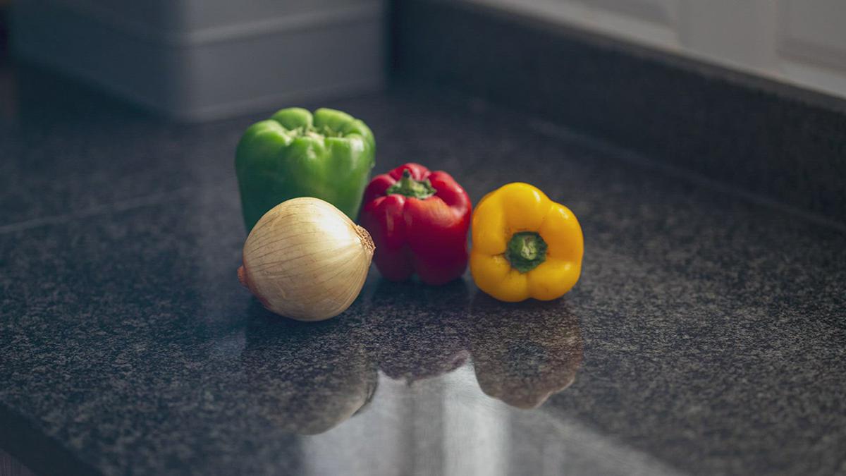 'Video thumbnail for Delicious Curry Noodle Salad'