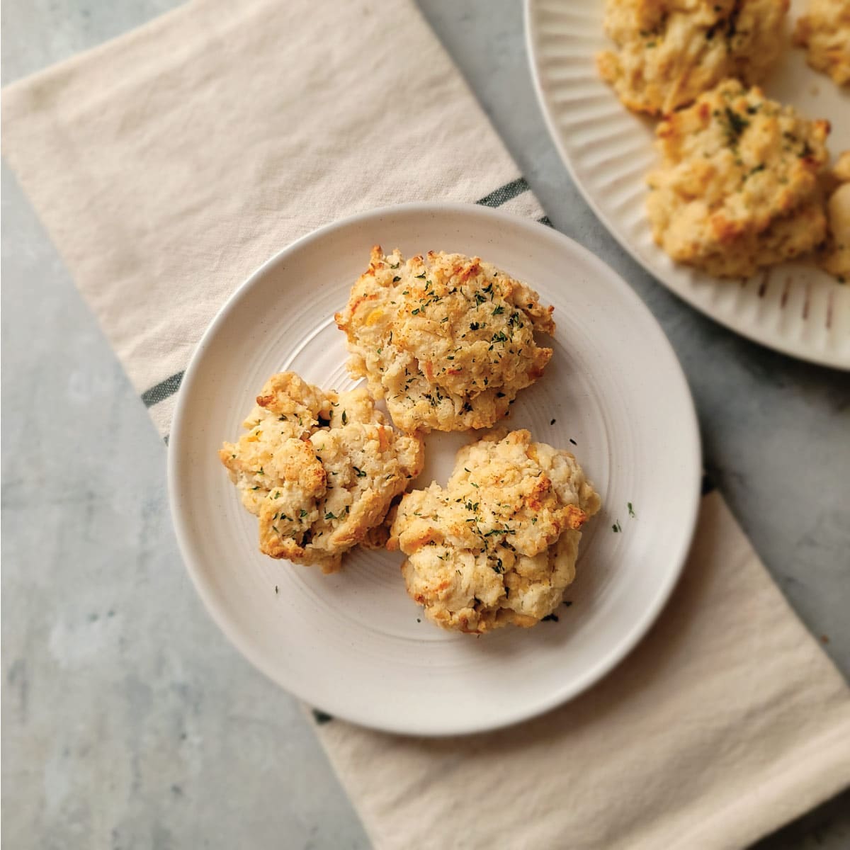 Easy Garlic Cheese Biscuits